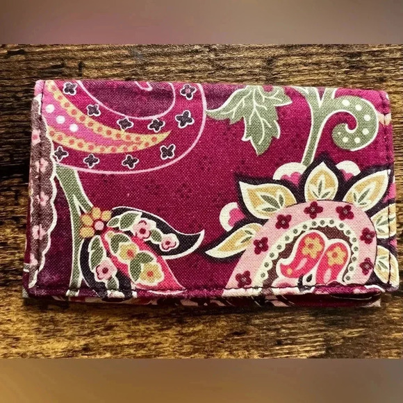 RETIRED: Vera Bradley | Piccadilly Plum business card case. - Picture 4 of 7